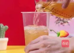 Lemongrass Berry Fruit Tea Recipe Illustration 6