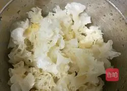 Illustration of how to make millet and white fungus pulp 4