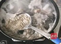 Pictures of how to make cabbage and pork ribs soup 2