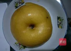 Illustration of how to make steamed pear cups with rock sugar and white fungus 8