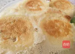 Illustration of how to make fried buns 14