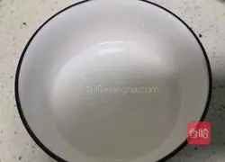 Enoki Mushroom and Tofu Soup Recipe Illustration 11