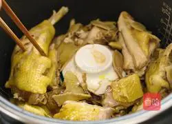 The rice cooker braised chicken is delicious without adding a drop of oil (includes an illustration of how to make all-purpose spicy sauce) 9