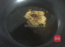 Illustration of how to make peanut butter noodles 4