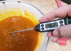 Illustration of how to make pumpkin cake 4