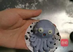 Illustration of how to make octopus and bean paste buns 14