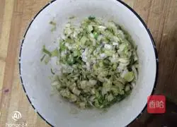 Illustration of how to make sausage cakes 5