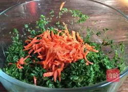 Illustration of making soft carrot cake 3