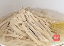 Illustration of how to make fried meat with tofu skin 8