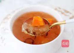 Illustration of how to make papaya and white fungus nourishing soup 16