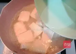 Illustration of how to make healthy mushroom and tofu soup 8