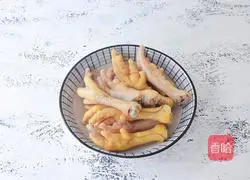 Peanut Chicken Feet Illustration of how to make soup 5