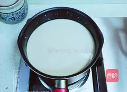 Illustration of how to make walnut, peanut and red date dew 5