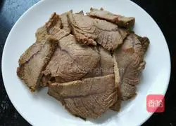 Illustration of how to make cold beef 2