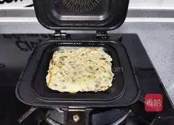 Illustration of how to make acacia flower soft cake 8