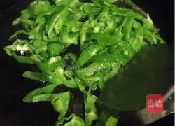 Illustration of how to make king oyster mushrooms in oyster sauce 4