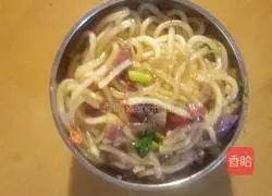 Illustration of how to make fried QQ noodles 12
