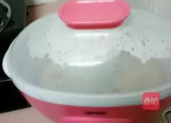 Illustration of how to make bird's nest stewed with red dates and papaya 6