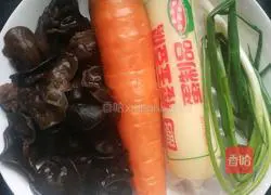 Japan Illustration of how to make tofu, fungus and carrot soup 1