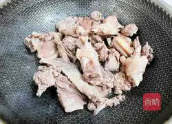 Illustration of how to make braised duck with potatoes 6