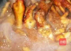 Braised Chicken Illustration of how to make claws 4
