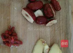 Hericium mushroom and white radish pork ribs soup recipe 4