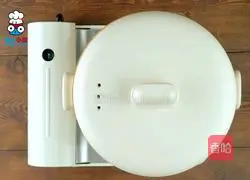 Illustration of how to make Ruyi Chuan lotus root powder and cinnamon sugar cake 3