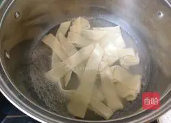 Illustration of how to make fried noodles 5