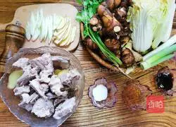 Illustration of how to cook pork ribs, taro and baby cabbage soup 6