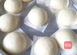Illustration of making soft steamed buns 10