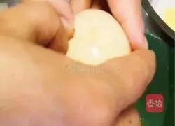 Illustration of how to make leek and egg dumplings 3