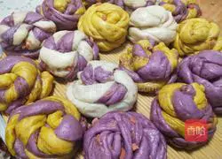 Illustration of how to make scallions and ham rolls 22