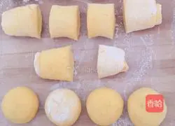 Pumpkin milk steamed buns Practice illustration 10