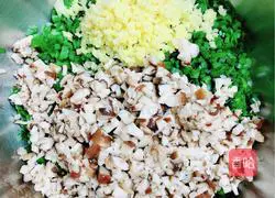 Illustration of how to stew seaweed and three fresh wontons 4