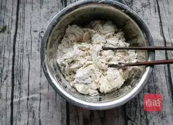 Illustration of how to make Yuanbao dumplings 2