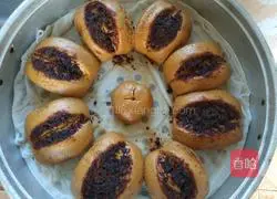 Illustration of how to cut steamed buns with brown sugar knife 17