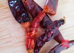 Illustration of how to cook the sauced pork ribs in seconds