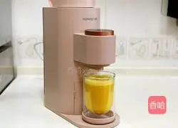 Illustration of how to make carrot and wolfberry soy milk 7