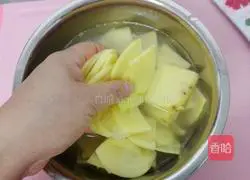 Illustration of how to make pepper potato slices 2