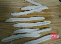 Illustration of how to make beef noodles in clear soup 7