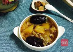 Apple, Tremella and Red Date Soup Illustration 6