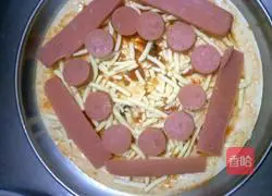 Mushroom and ham pizza Practice illustration 6