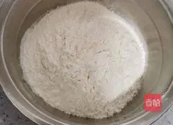 Illustration of how to make dragon fruit pancakes 6