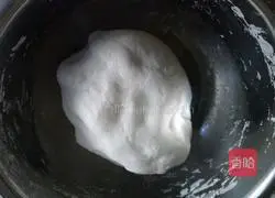 Illustration of how to make rose shrimp dumplings 8