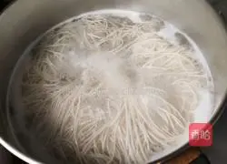 Illustration of how to make braised noodles with tomatoes and eggs 8