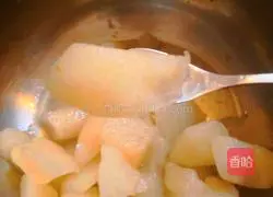 Illustration of how to make rock sugar, ginger and snow pear 5