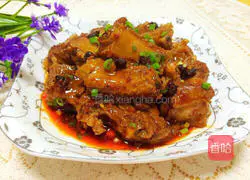 Illustration of how to make steamed pork ribs with black bean sauce 6