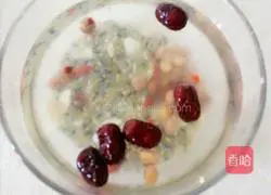 Illustration of how to make eight-treasure porridge 2