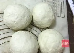 Thin-crust pizza recipe 4