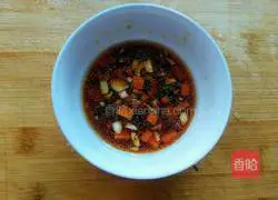 Illustration of how to make preserved eggs and cucumbers 7